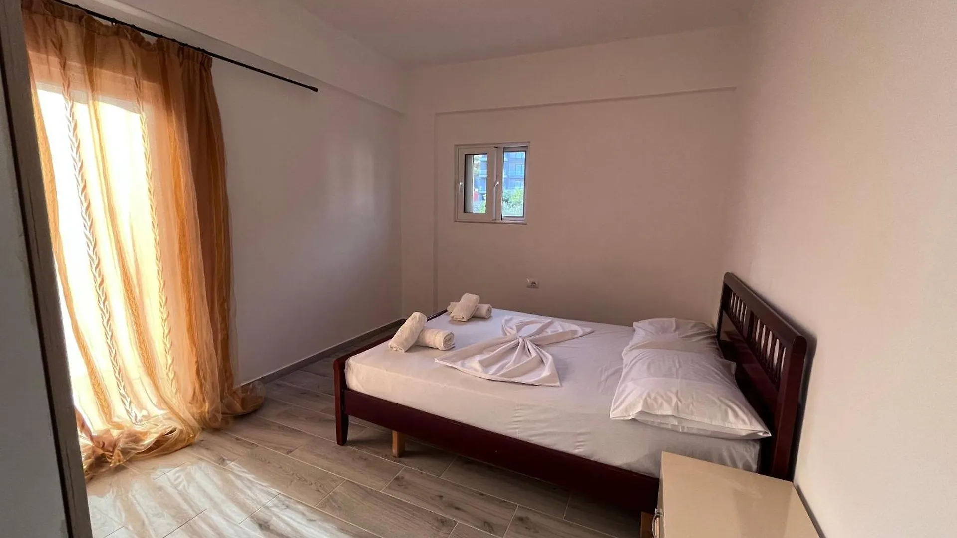 Sunlight Apartments Sarande