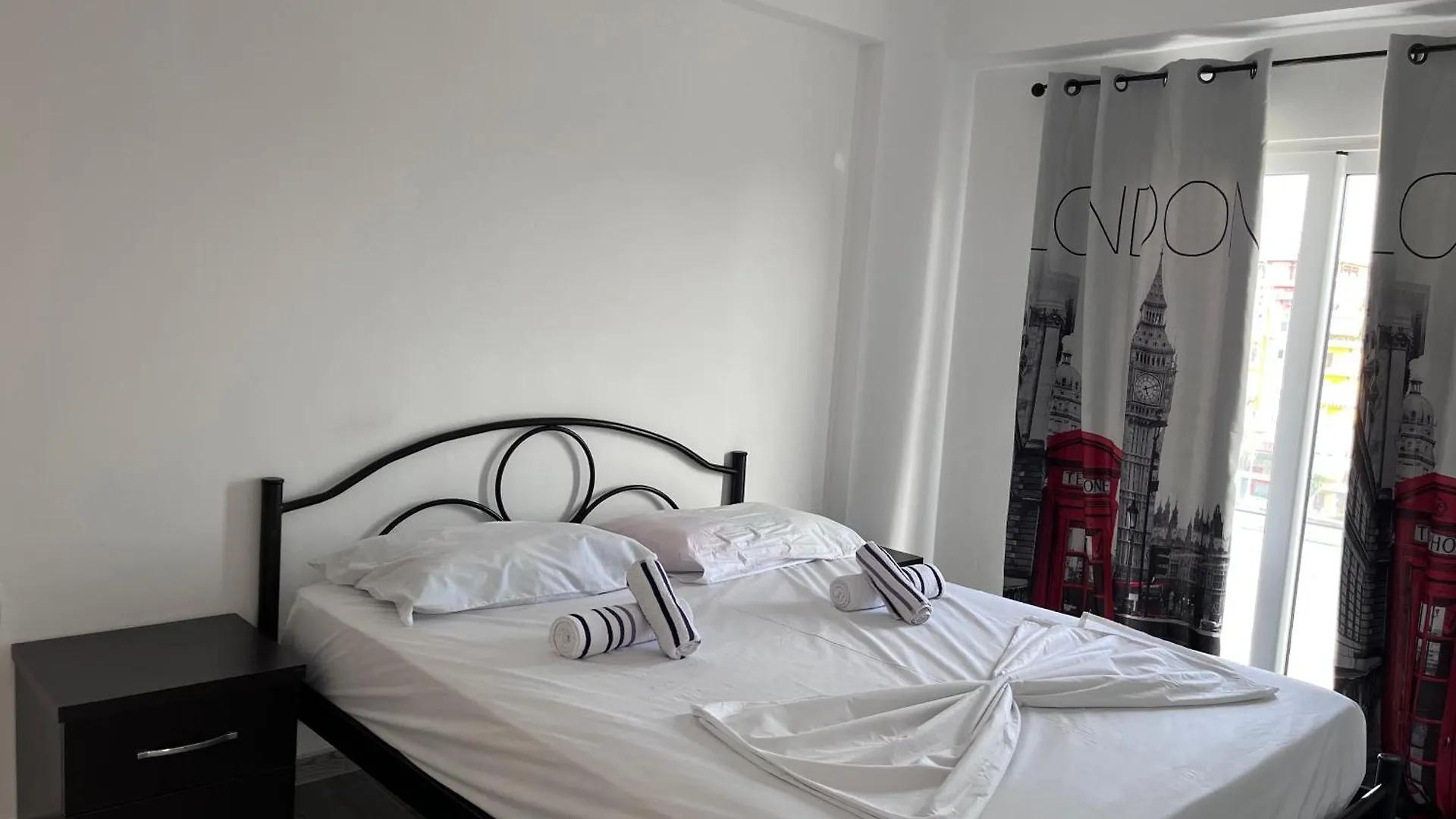 Sunlight Apartments Sarande