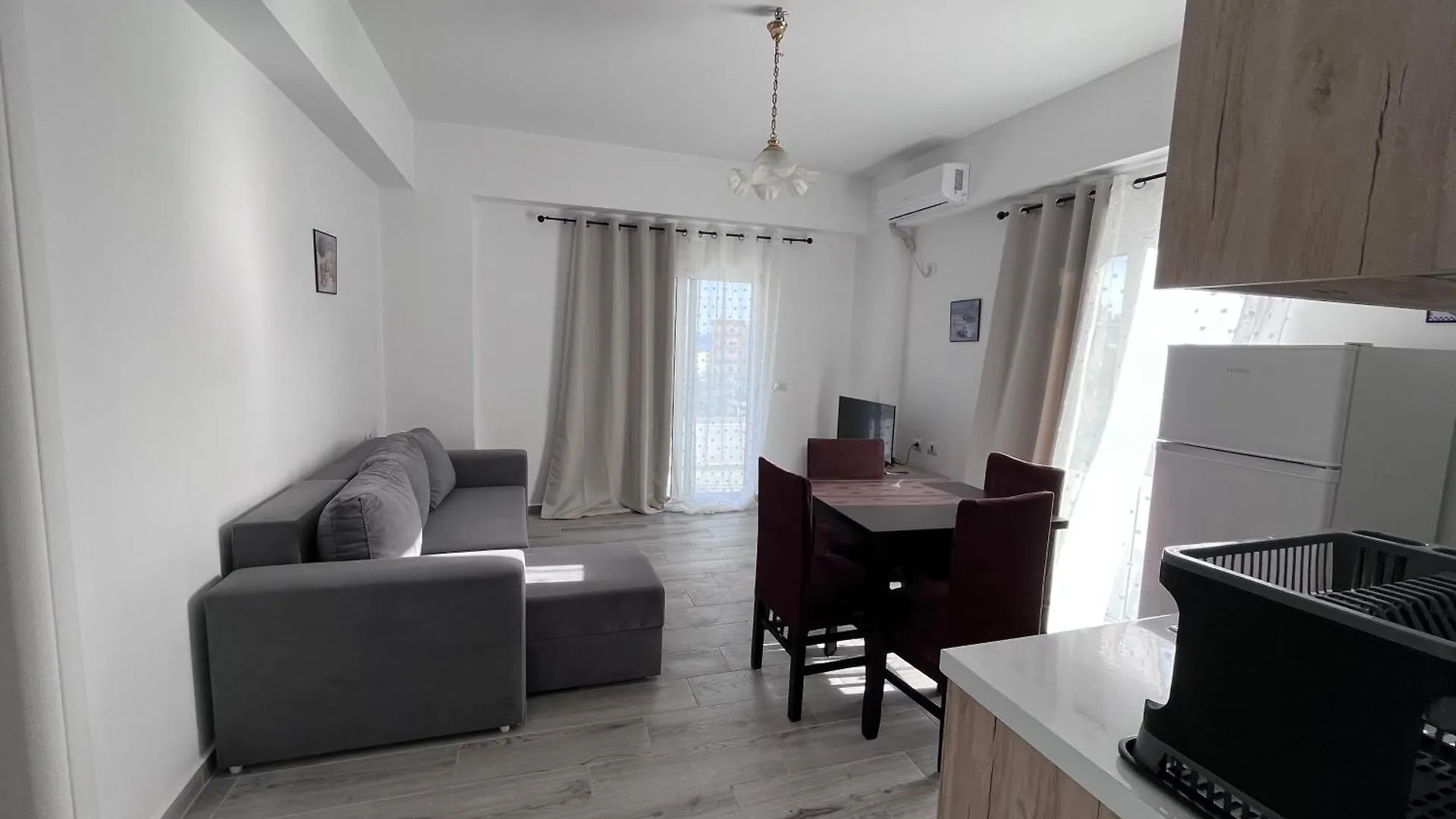 Sunlight Apartments Sarande